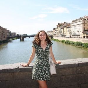 Meet your Posher, Rose-carmel